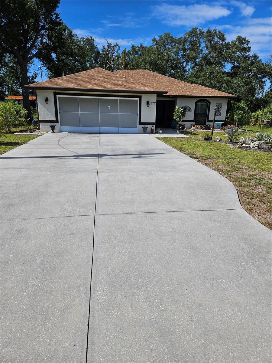 ROTONDA LAKES - Residential