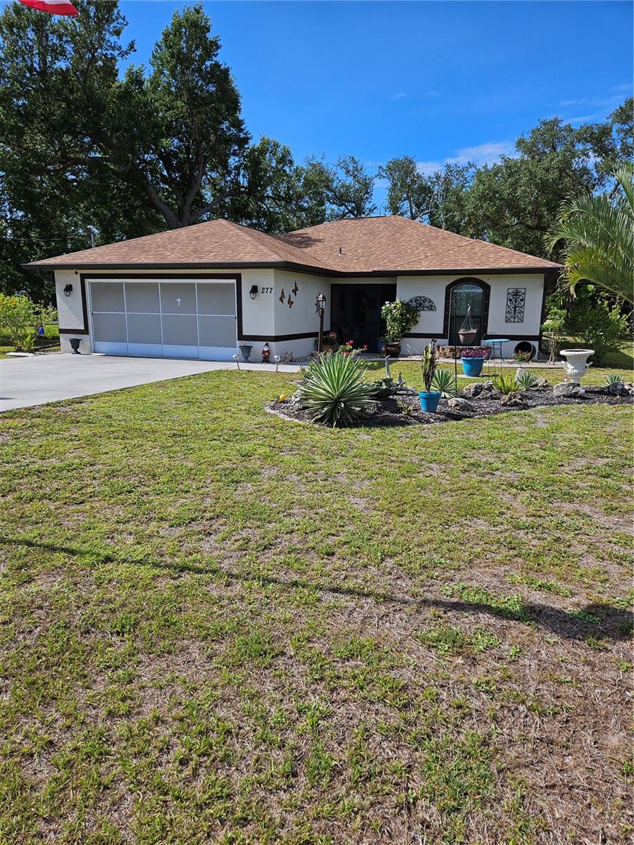 ROTONDA LAKES - Residential