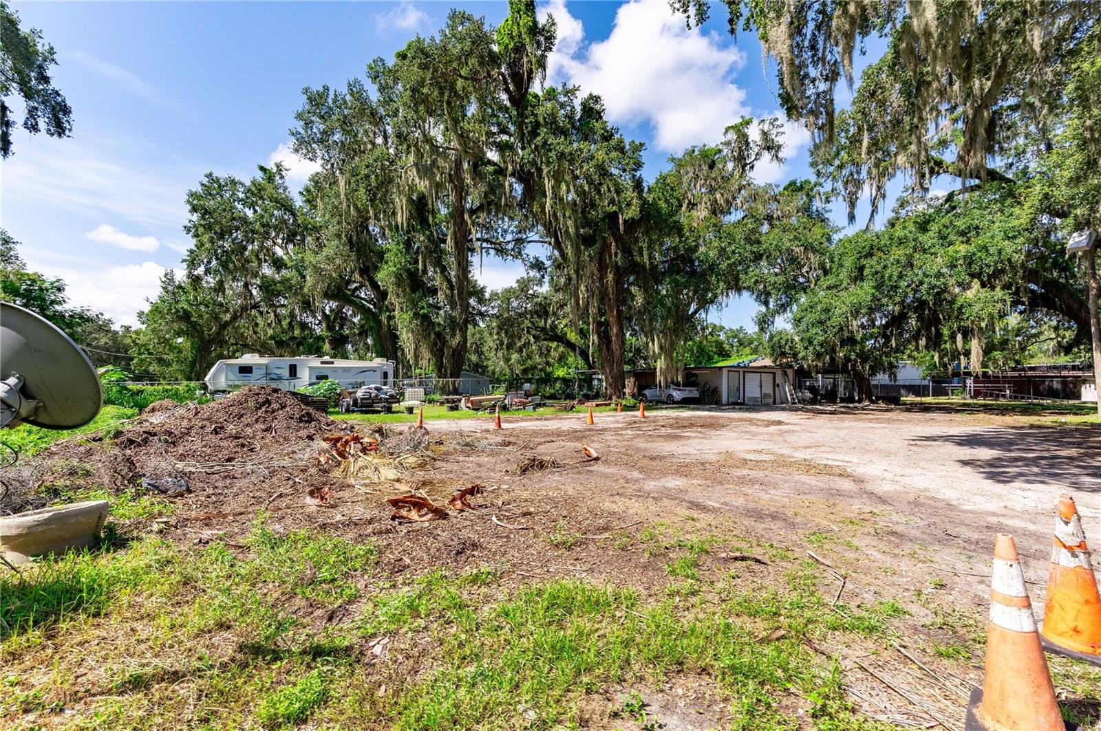 SEFFNER - Commercial Sale