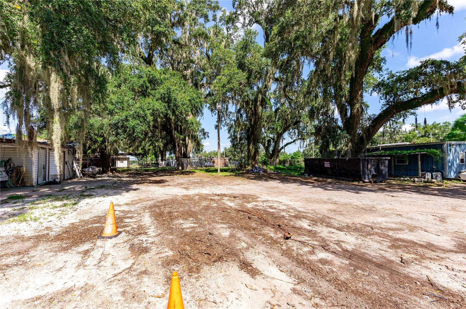 SEFFNER - Commercial Sale