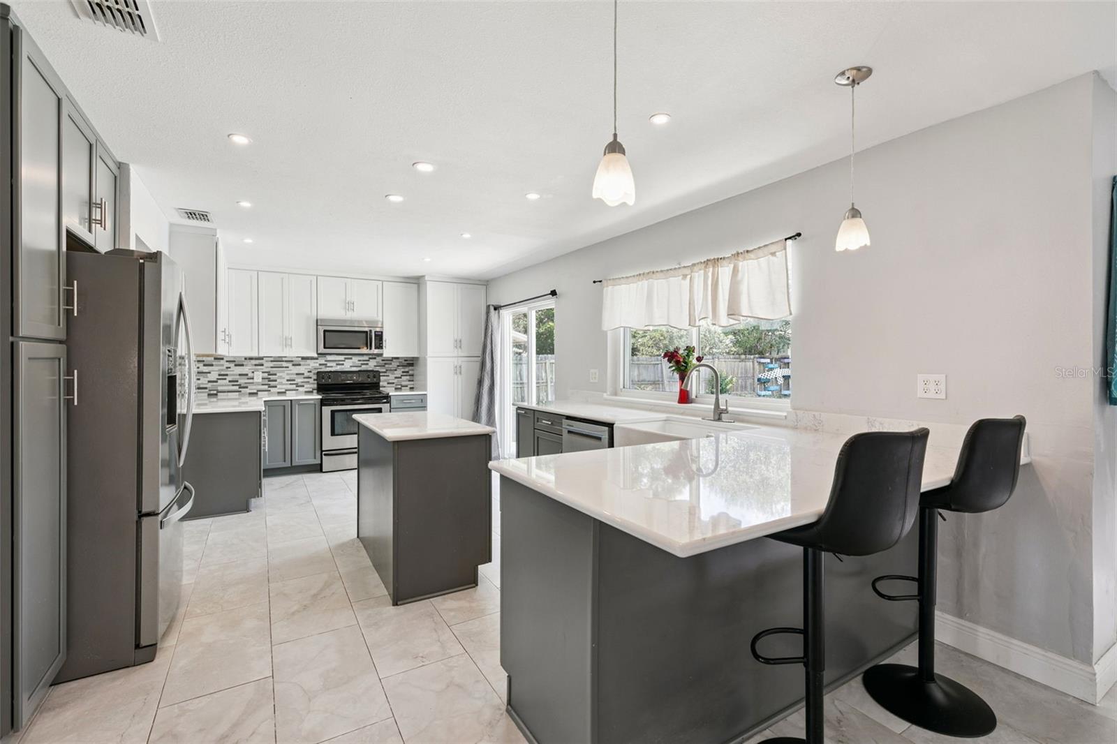 PARK MANOR ESTATES - Residential
