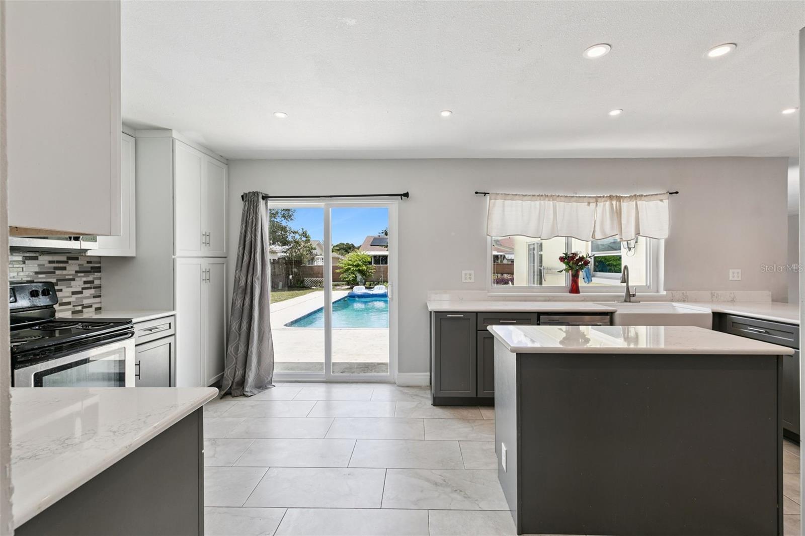 PARK MANOR ESTATES - Residential