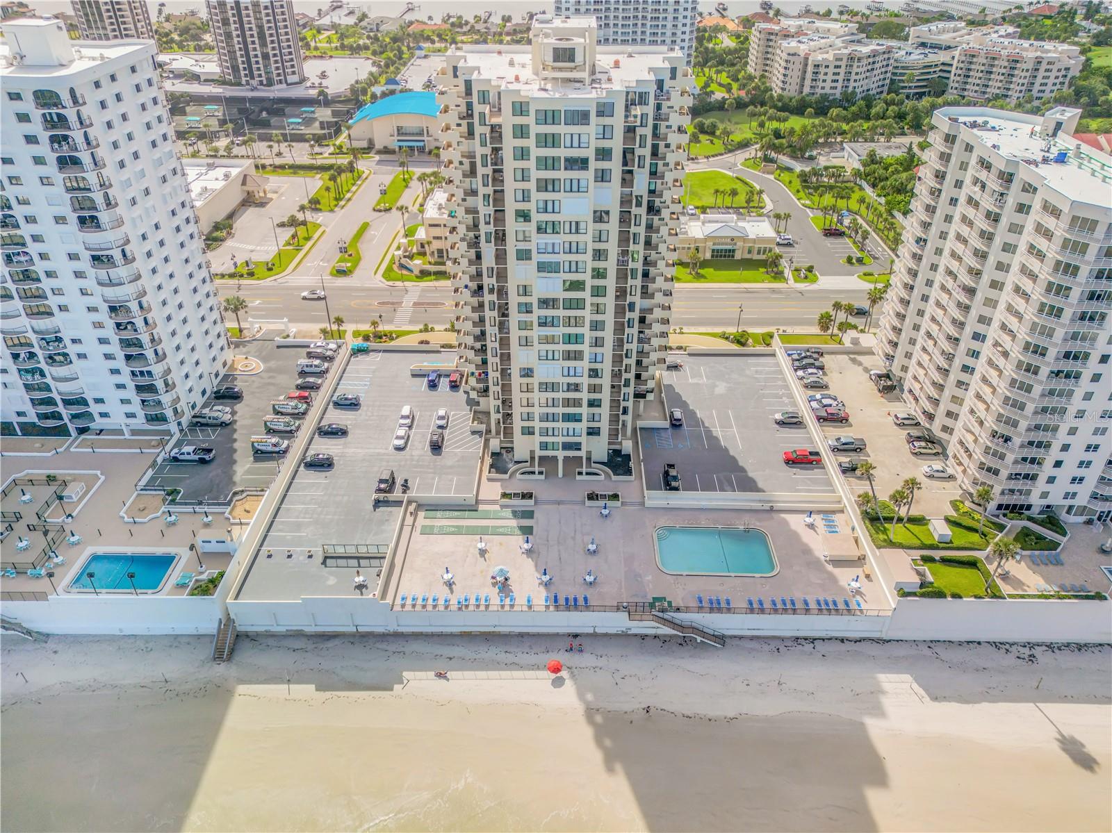 OCEAN 01 CONDO - Residential