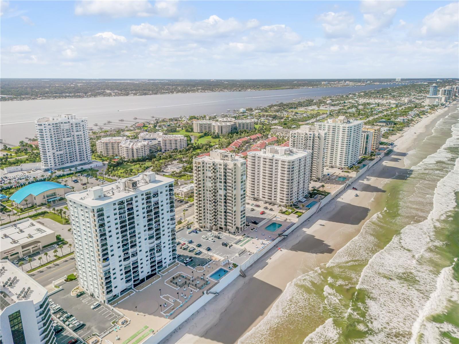 OCEAN 01 CONDO - Residential
