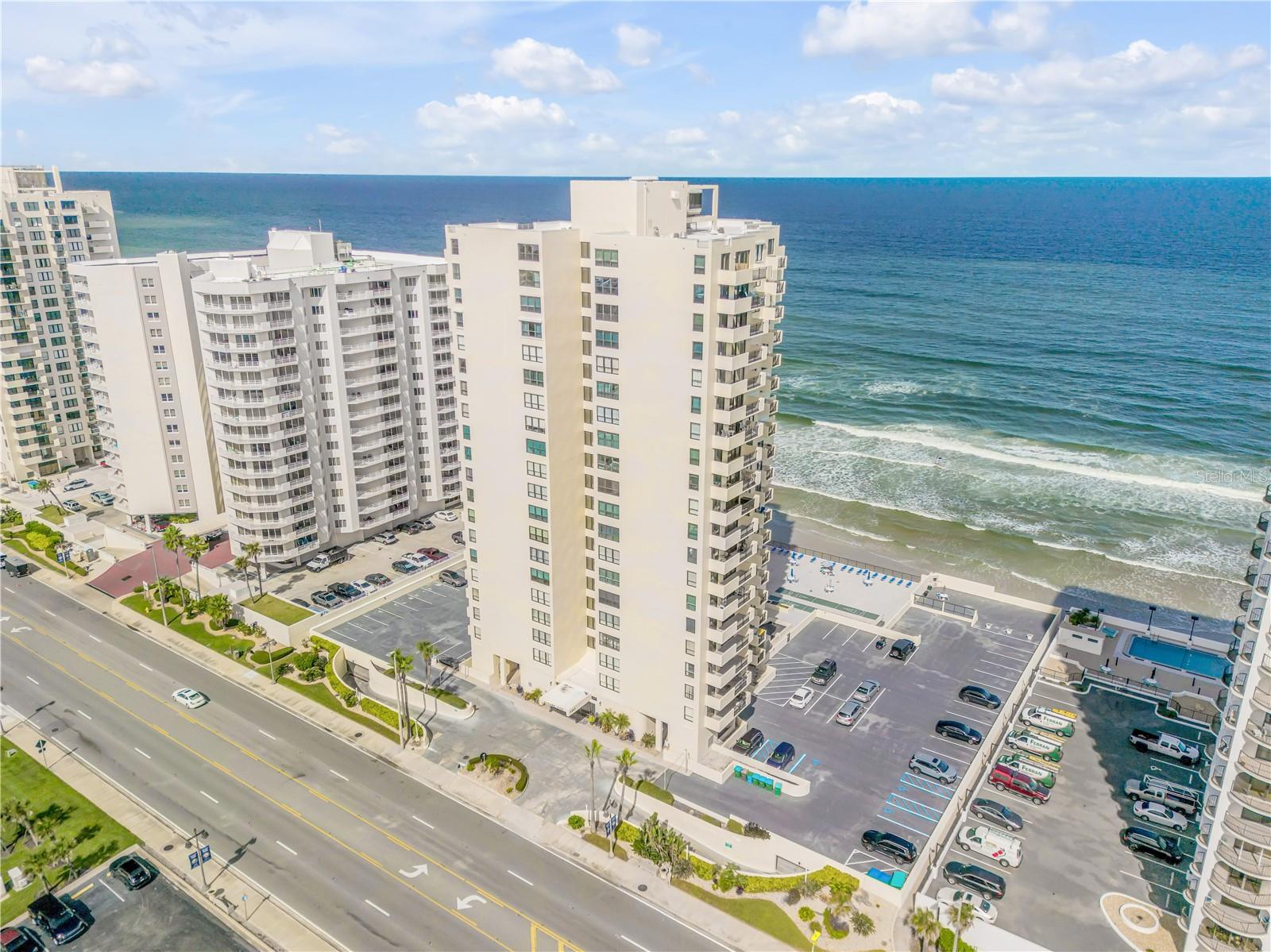 OCEAN 01 CONDO - Residential