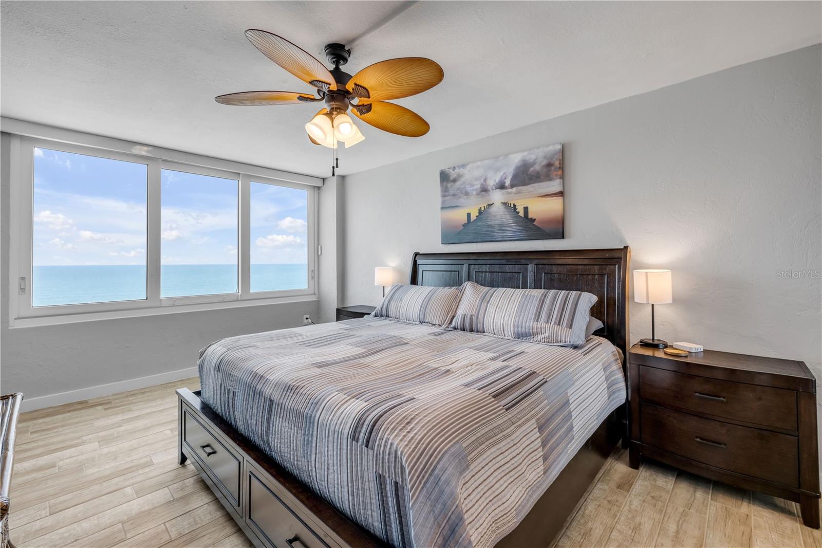 OCEAN 01 CONDO - Residential