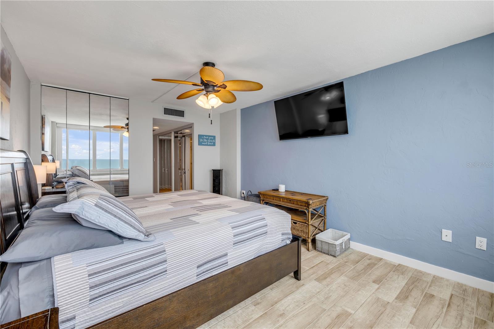 OCEAN 01 CONDO - Residential