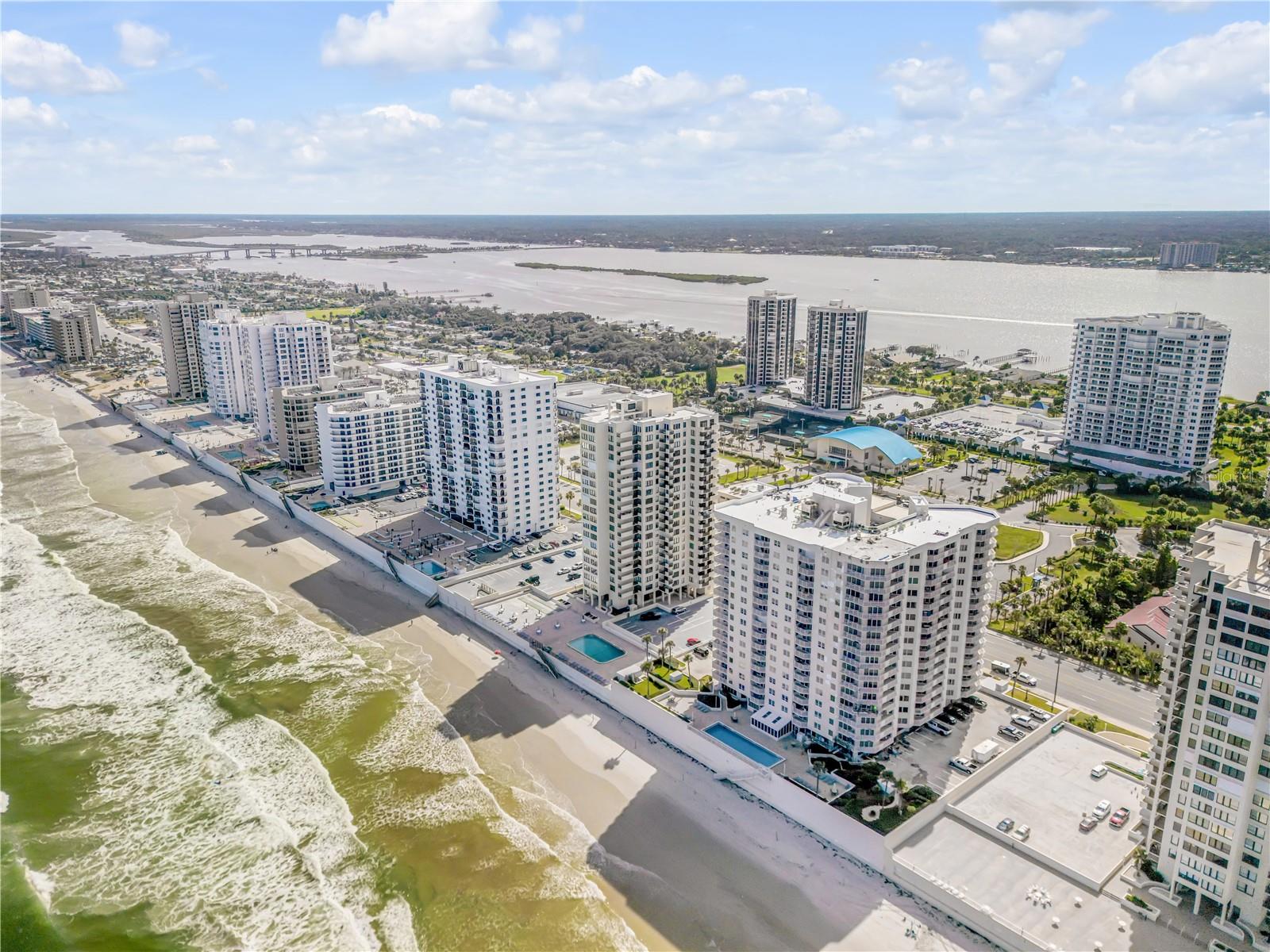 OCEAN 01 CONDO - Residential
