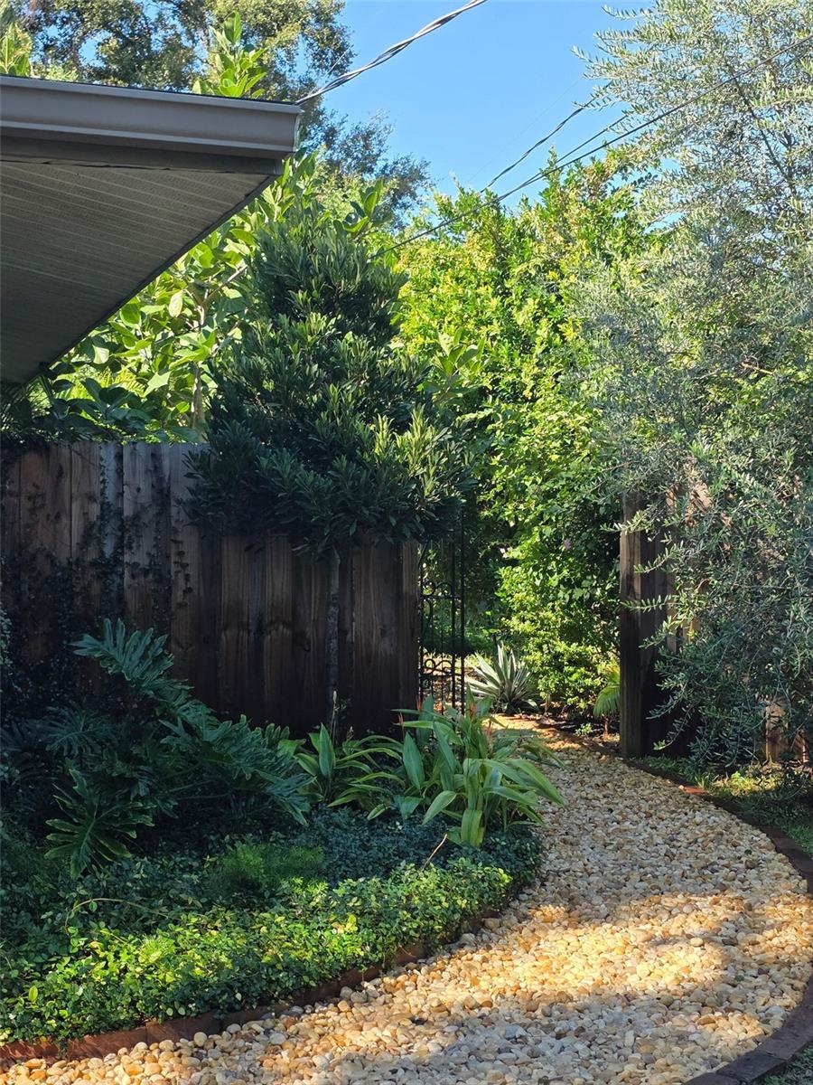 RIVERWOOD PARK AMD - Residential