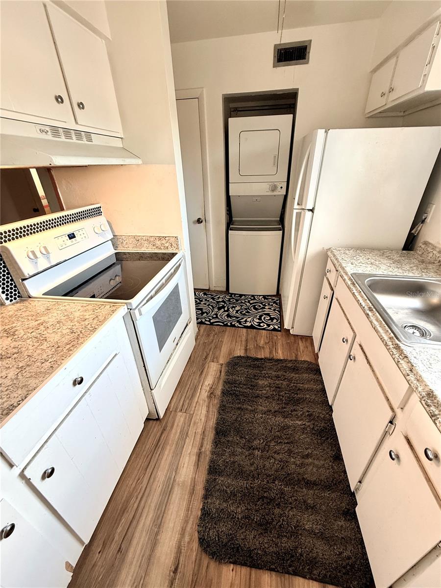 ASHWOOD CONDO - Residential