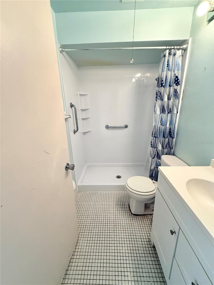 ASHWOOD CONDO - Residential