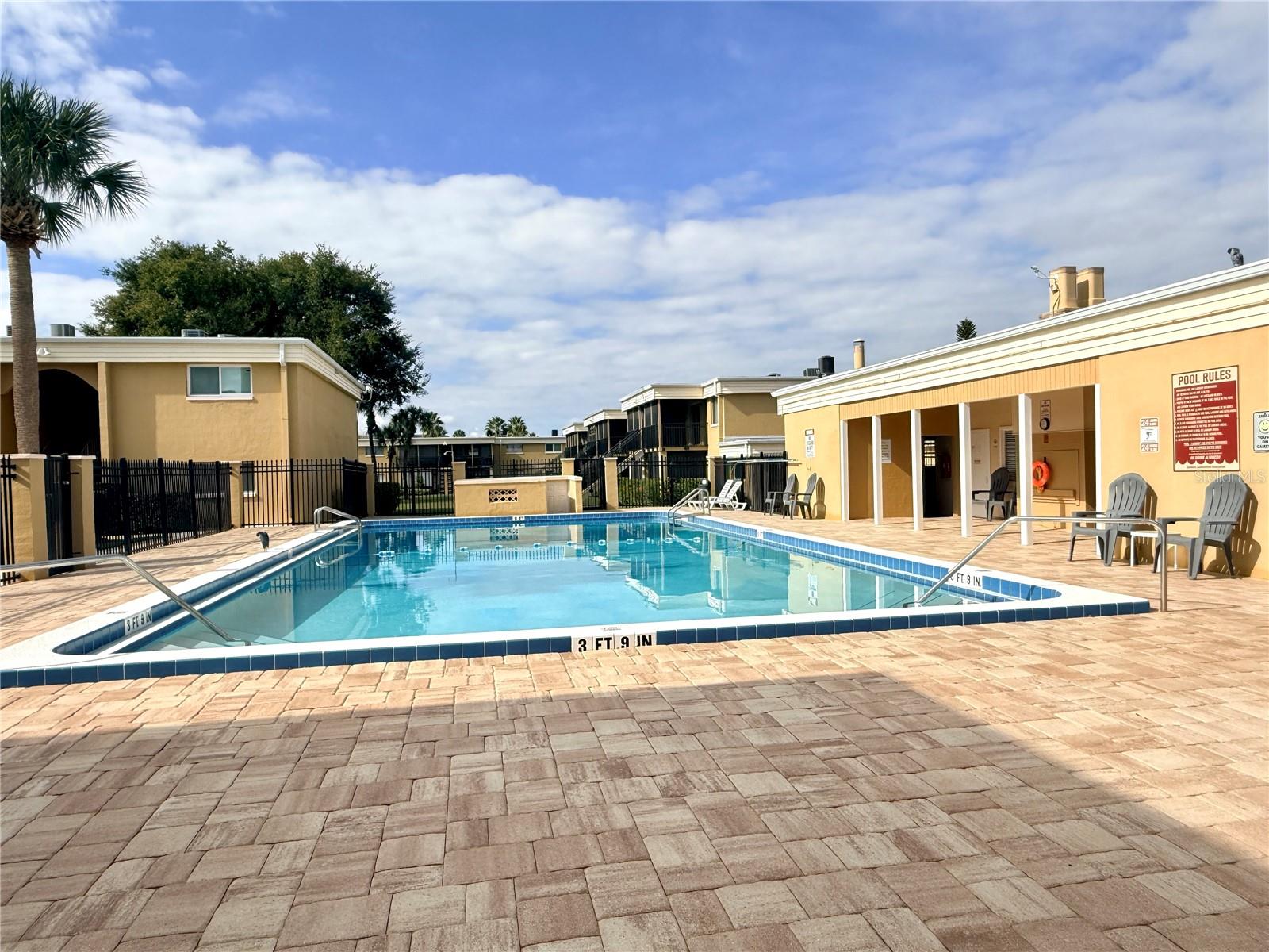 ASHWOOD CONDO - Residential