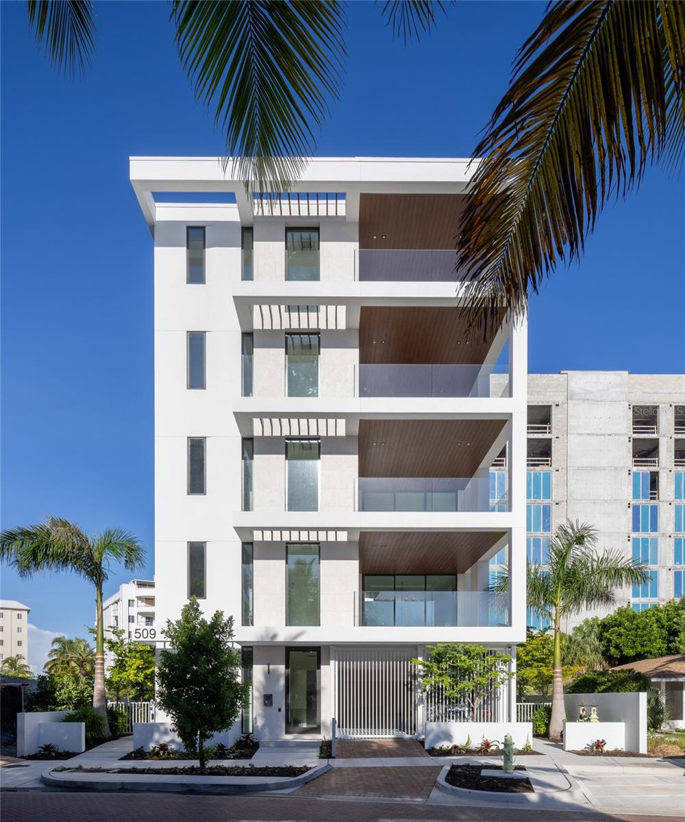 EN POINTE - Residential