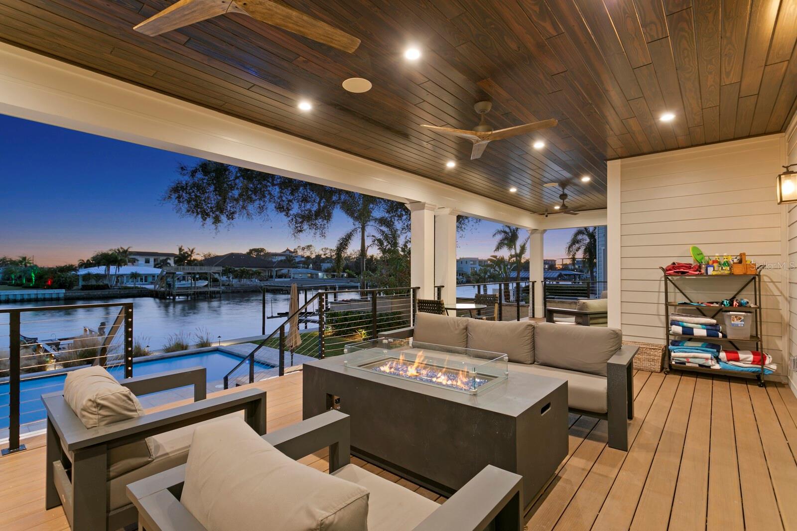 SUNSET PARK ISLES UNIT 2 - Residential