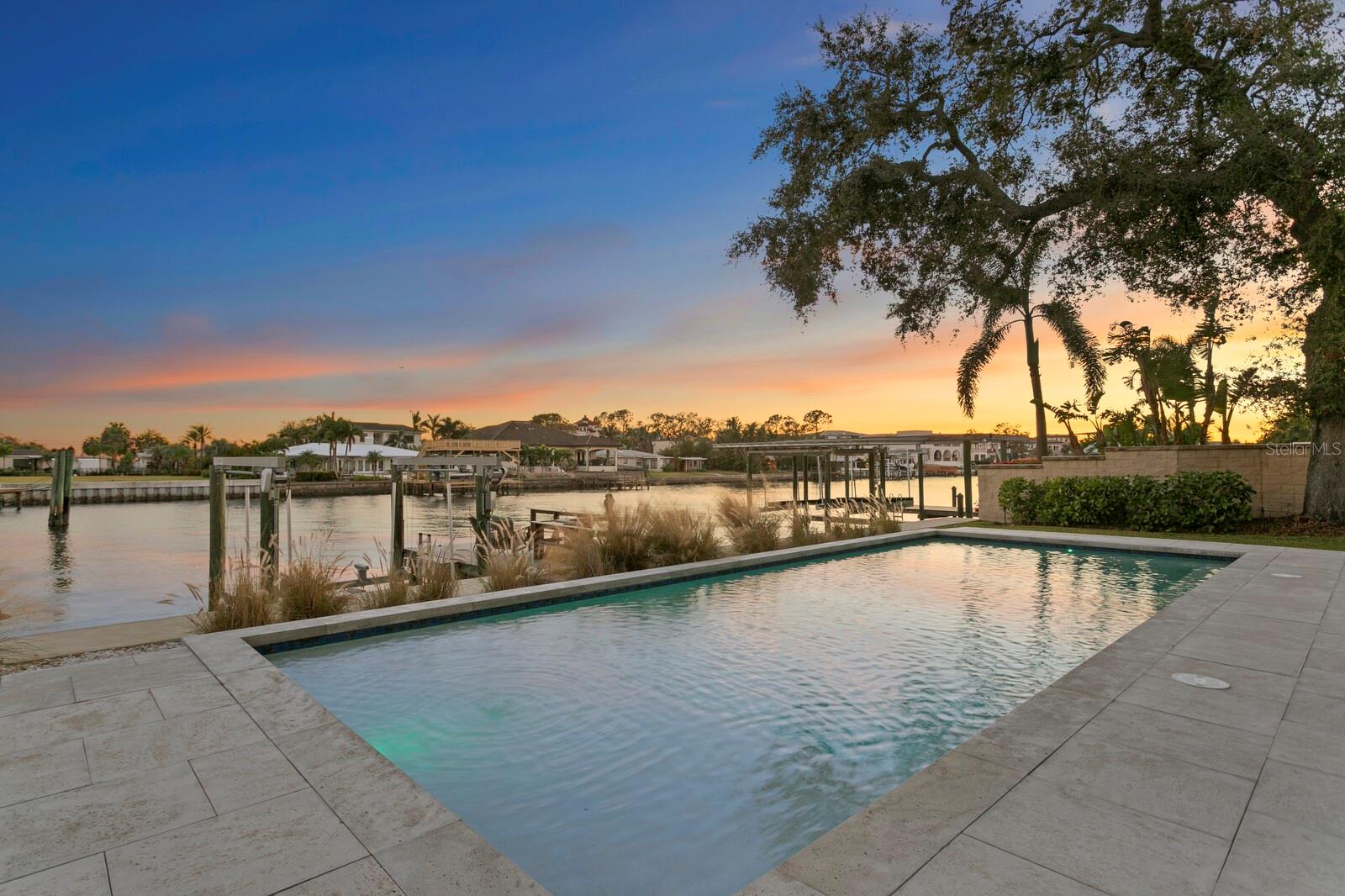 SUNSET PARK ISLES UNIT 2 - Residential