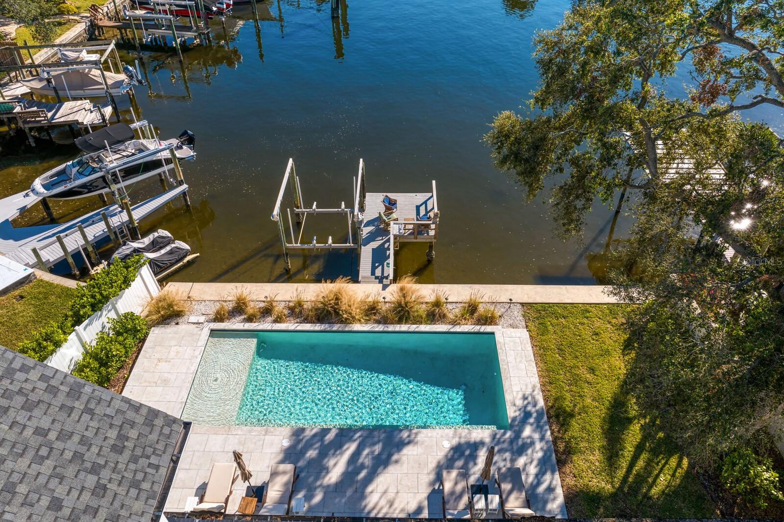 SUNSET PARK ISLES UNIT 2 - Residential
