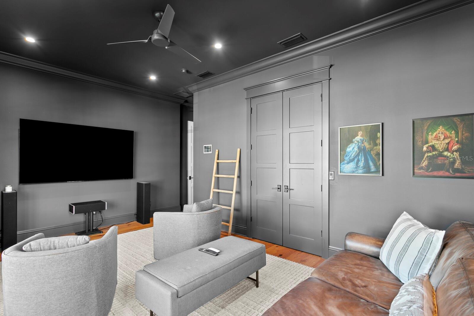 SUNSET PARK ISLES UNIT 2 - Residential