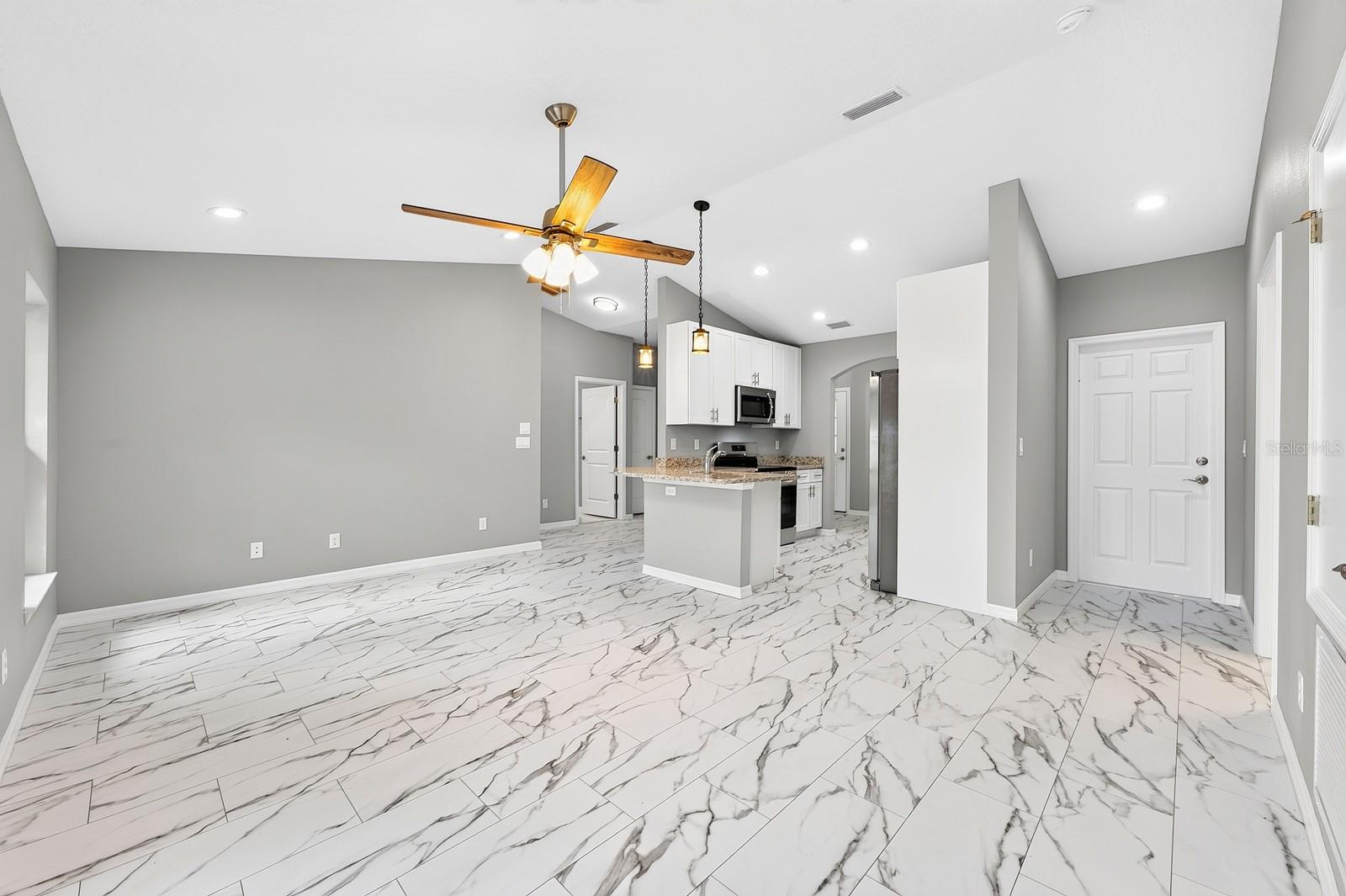SILVER SPGS SHORES - Residential