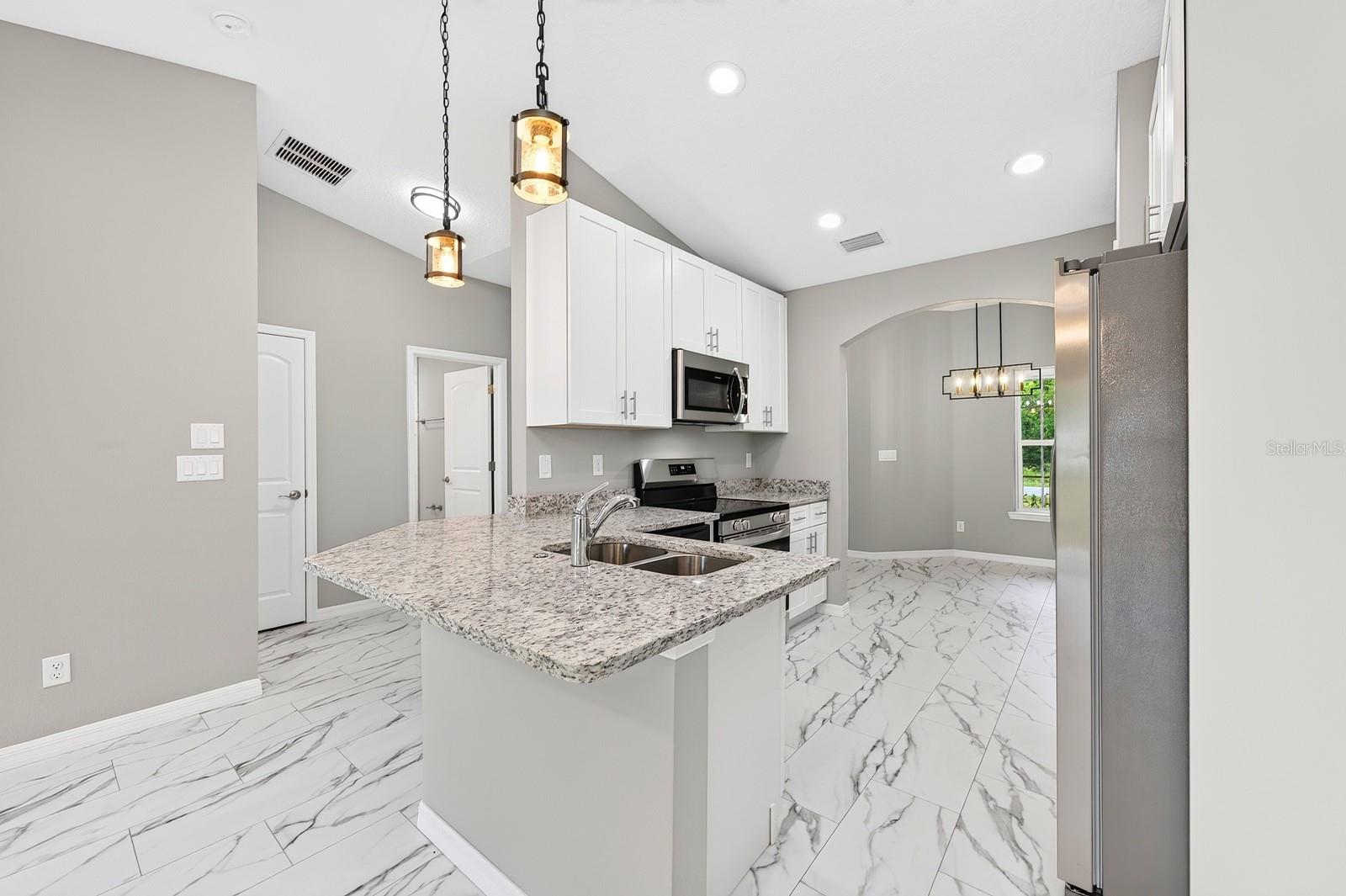 SILVER SPGS SHORES - Residential