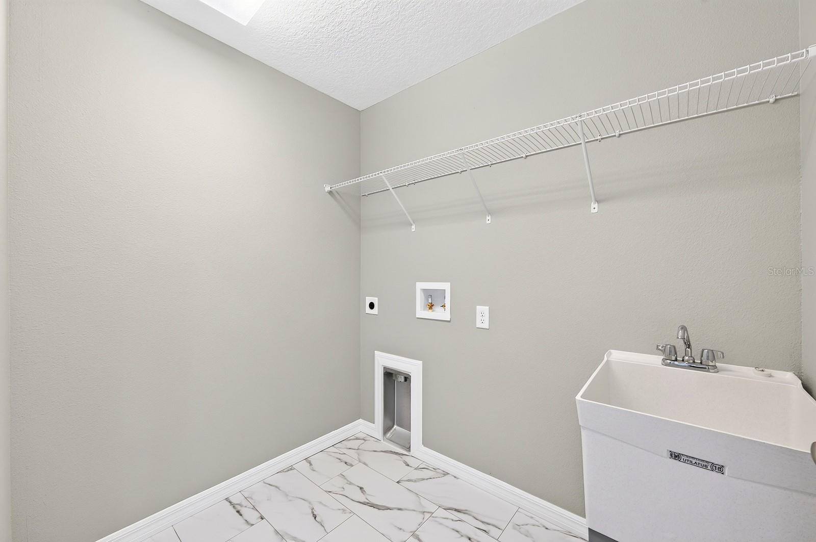 SILVER SPGS SHORES - Residential
