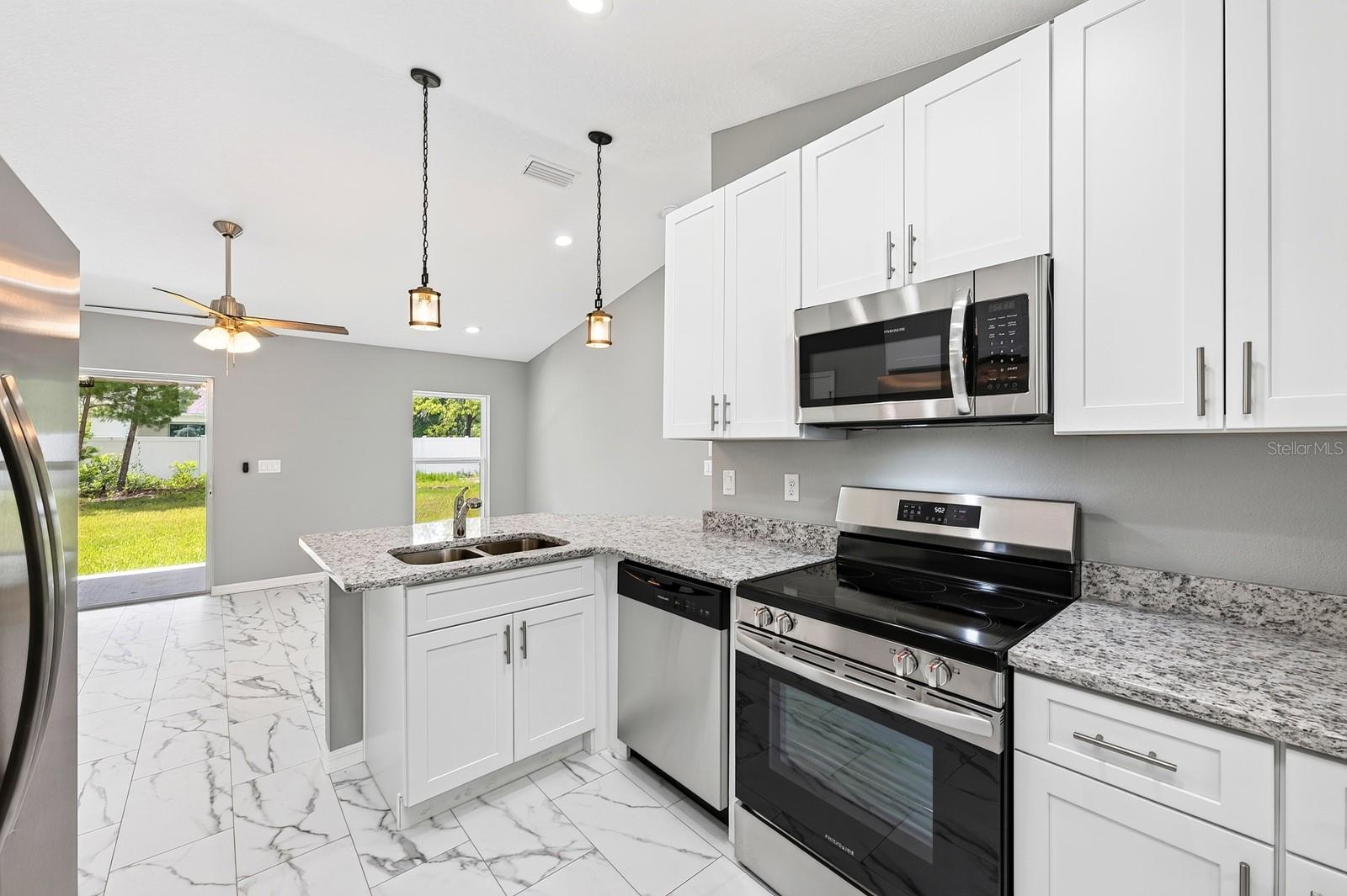 SILVER SPGS SHORES - Residential