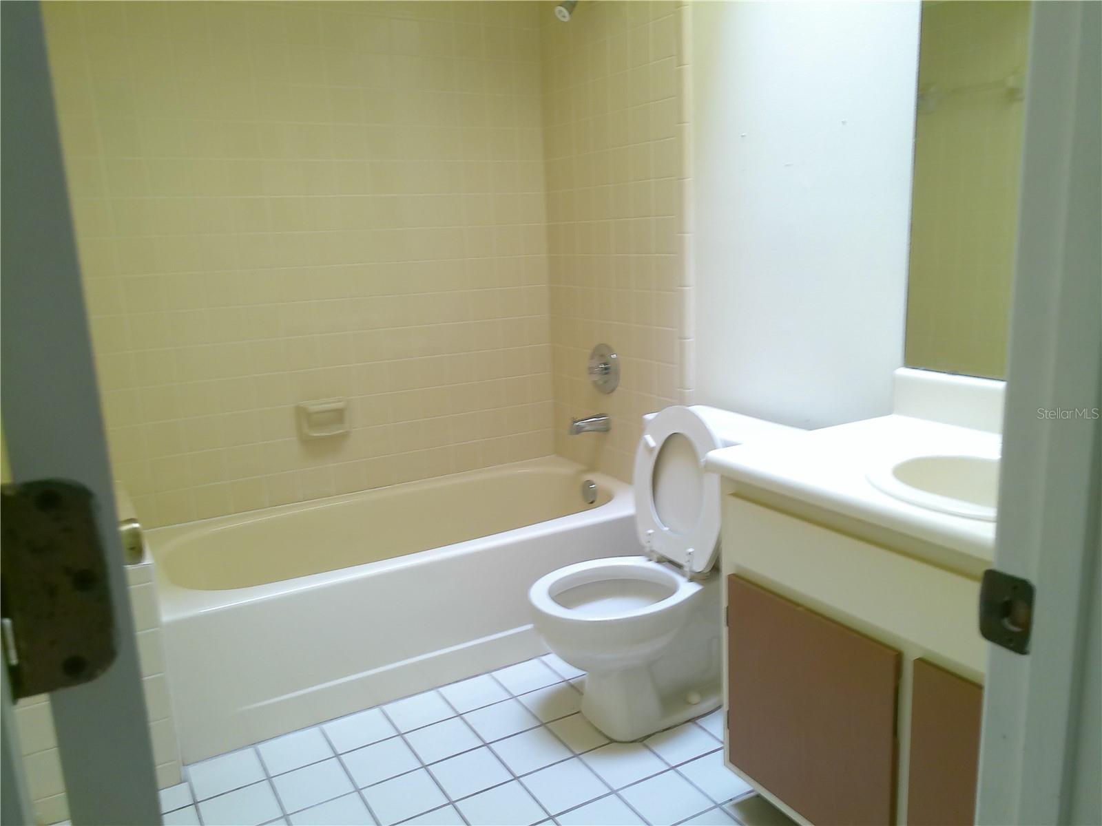 WESTLAKE MANOR UNIT 2B - Residential