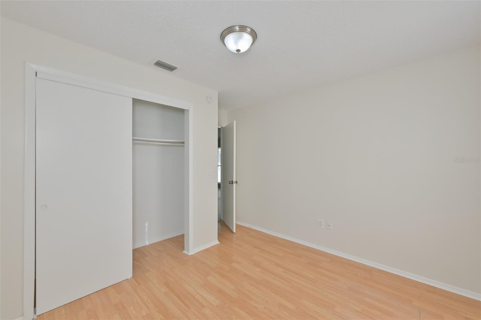 HIGH POINT - Residential Lease