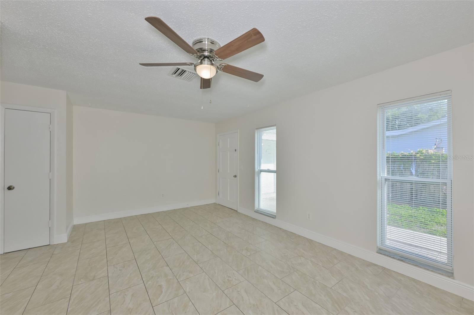 HIGH POINT - Residential Lease