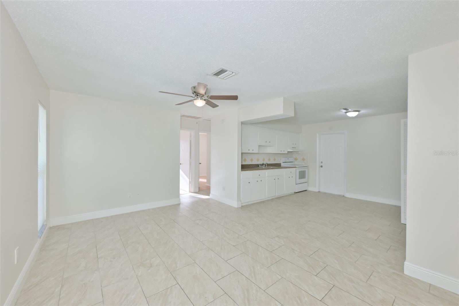 HIGH POINT - Residential Lease