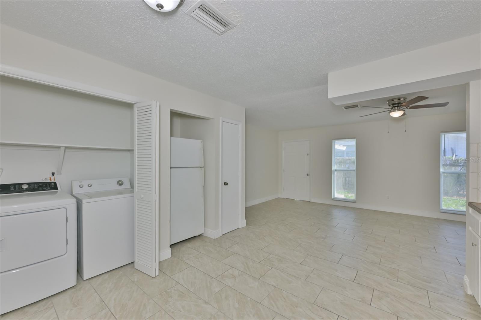 HIGH POINT - Residential Lease
