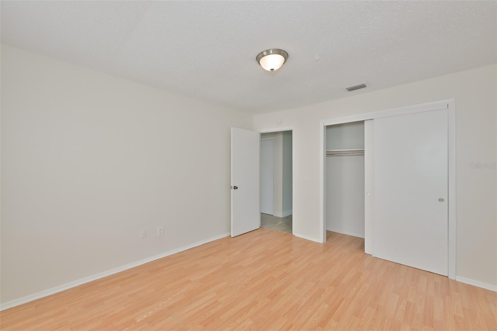 HIGH POINT - Residential Lease