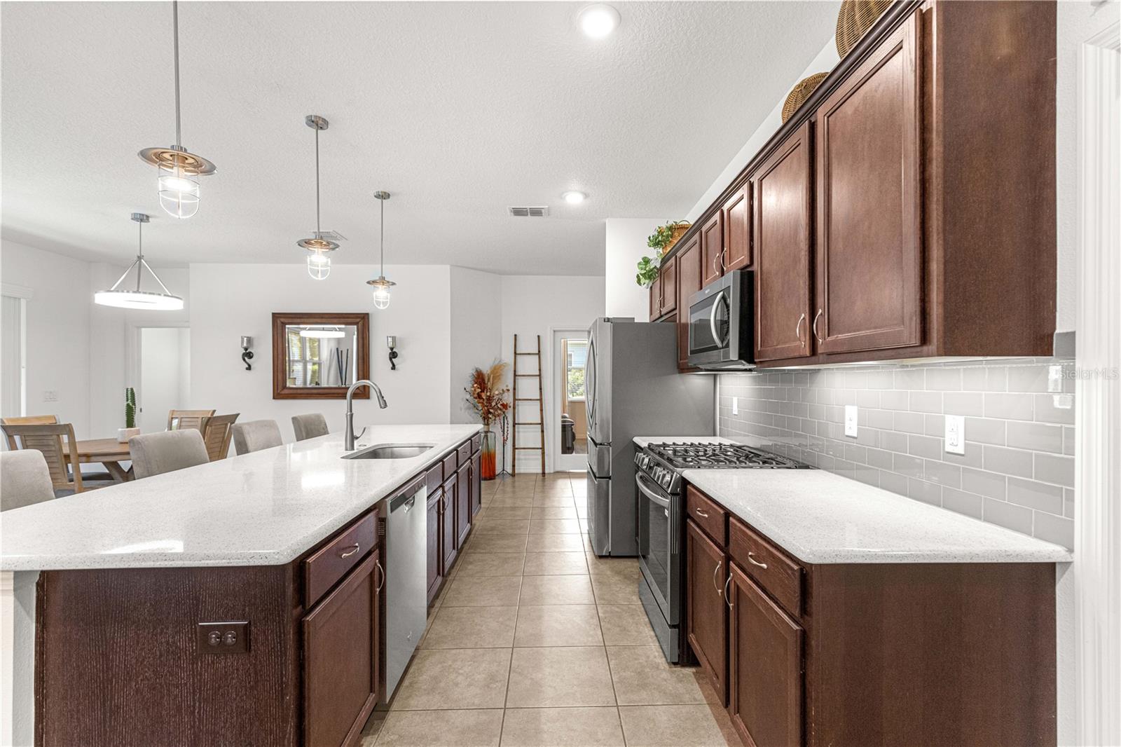 INDIGO EAST - Residential