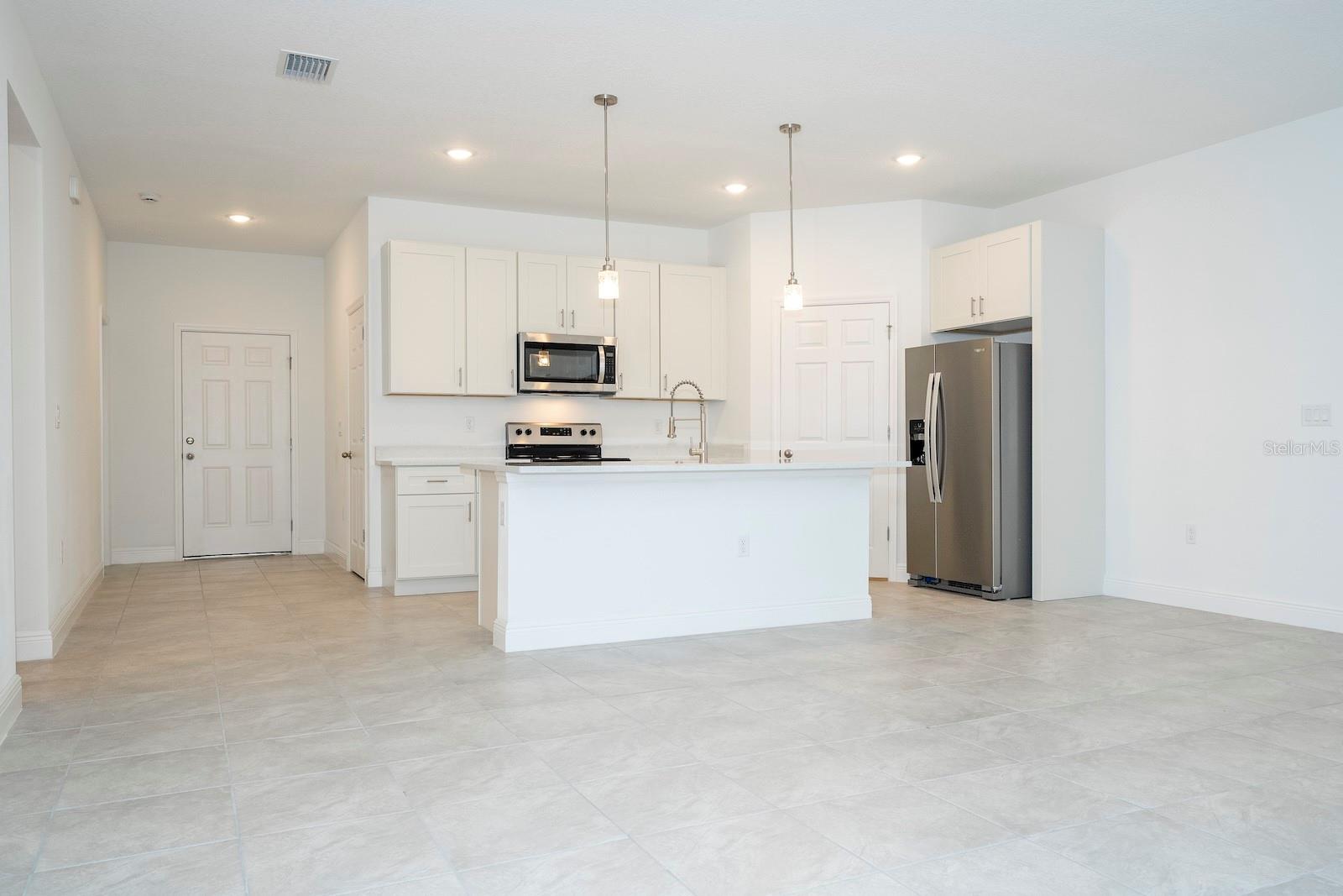 MARION OAKS UN SEVEN - Residential