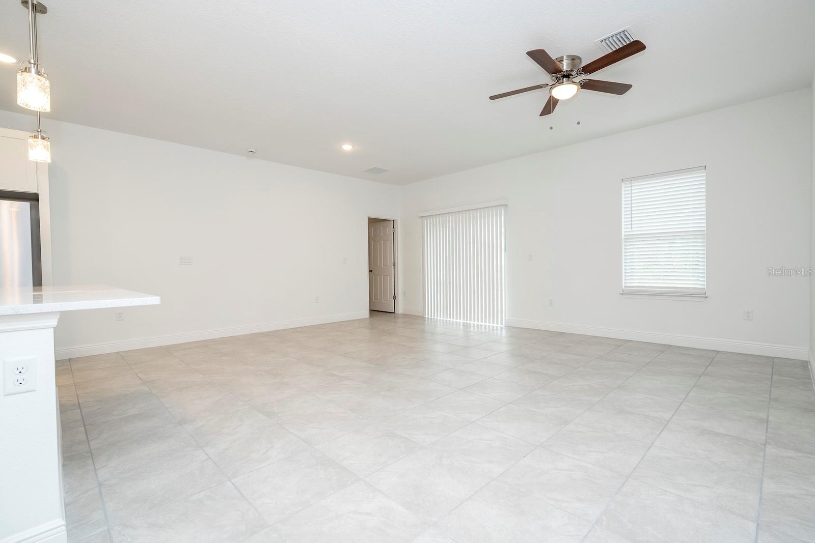 MARION OAKS UN SEVEN - Residential