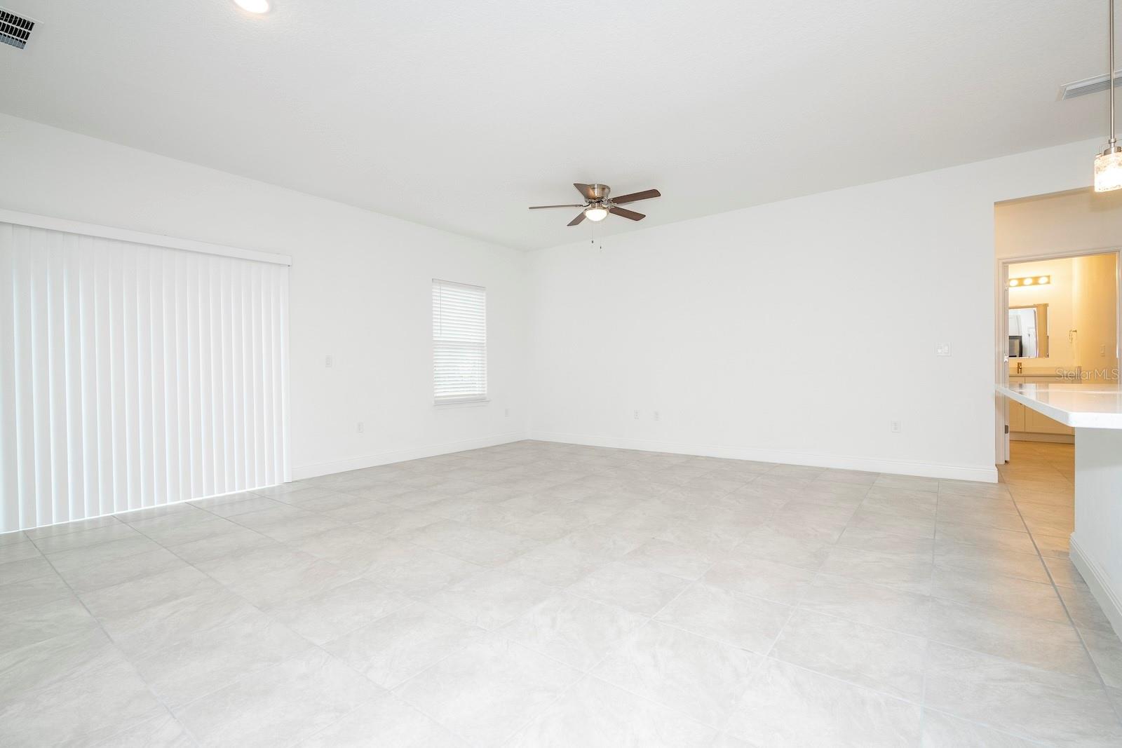 MARION OAKS UN SEVEN - Residential