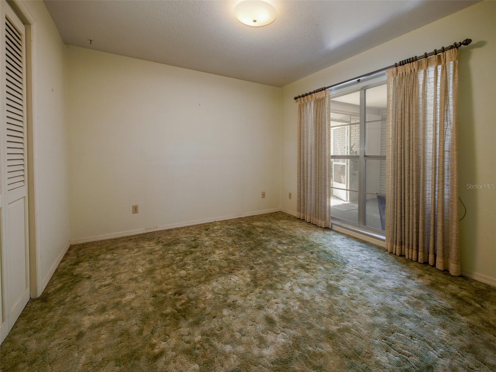 DOVER SHORES EIGHTH ADD - Residential