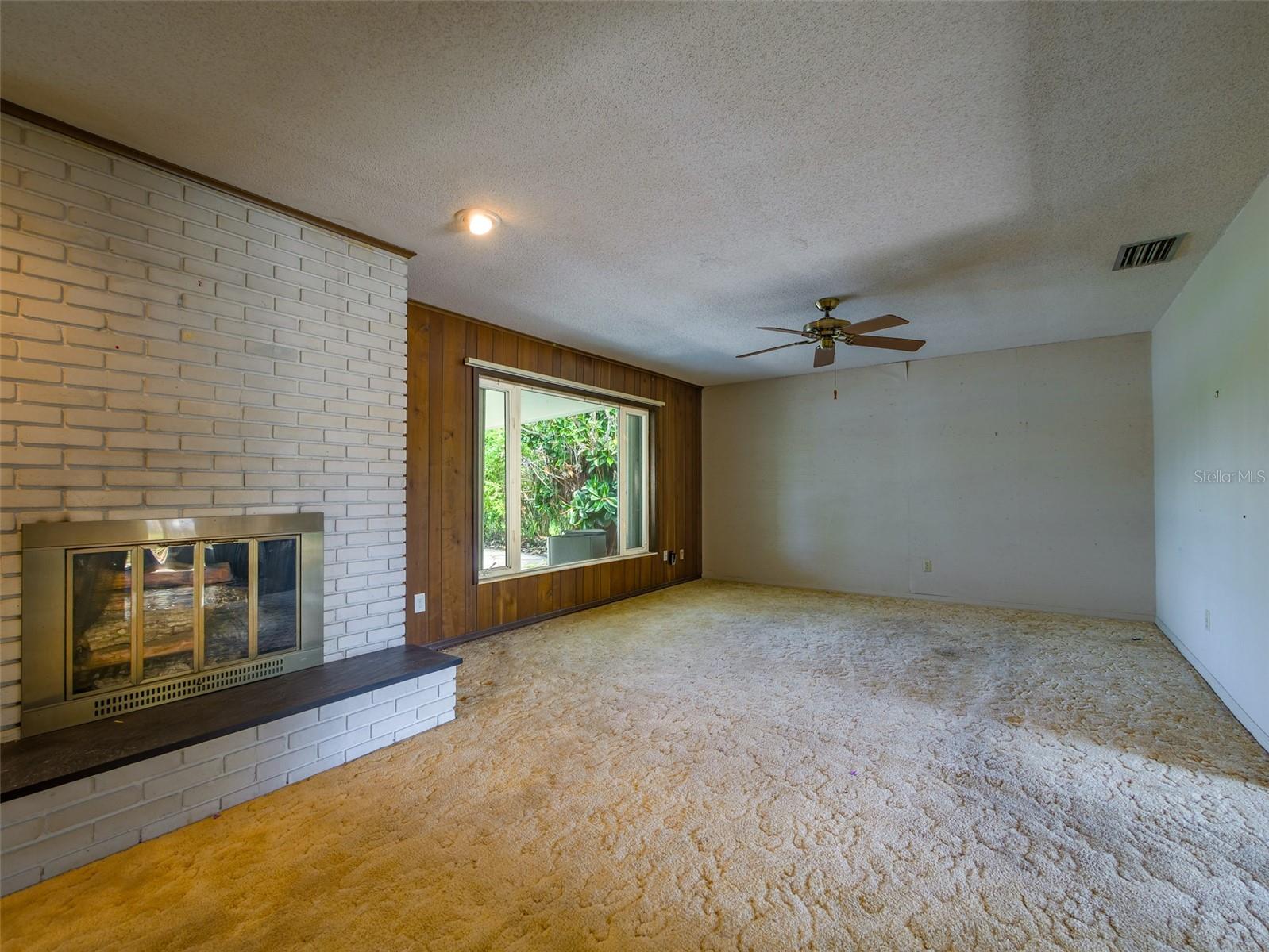 DOVER SHORES EIGHTH ADD - Residential