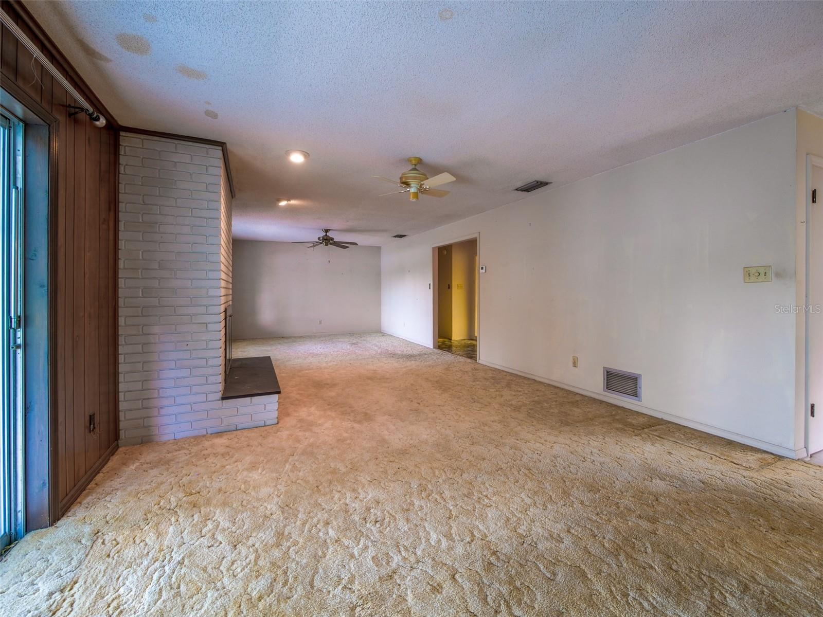 DOVER SHORES EIGHTH ADD - Residential