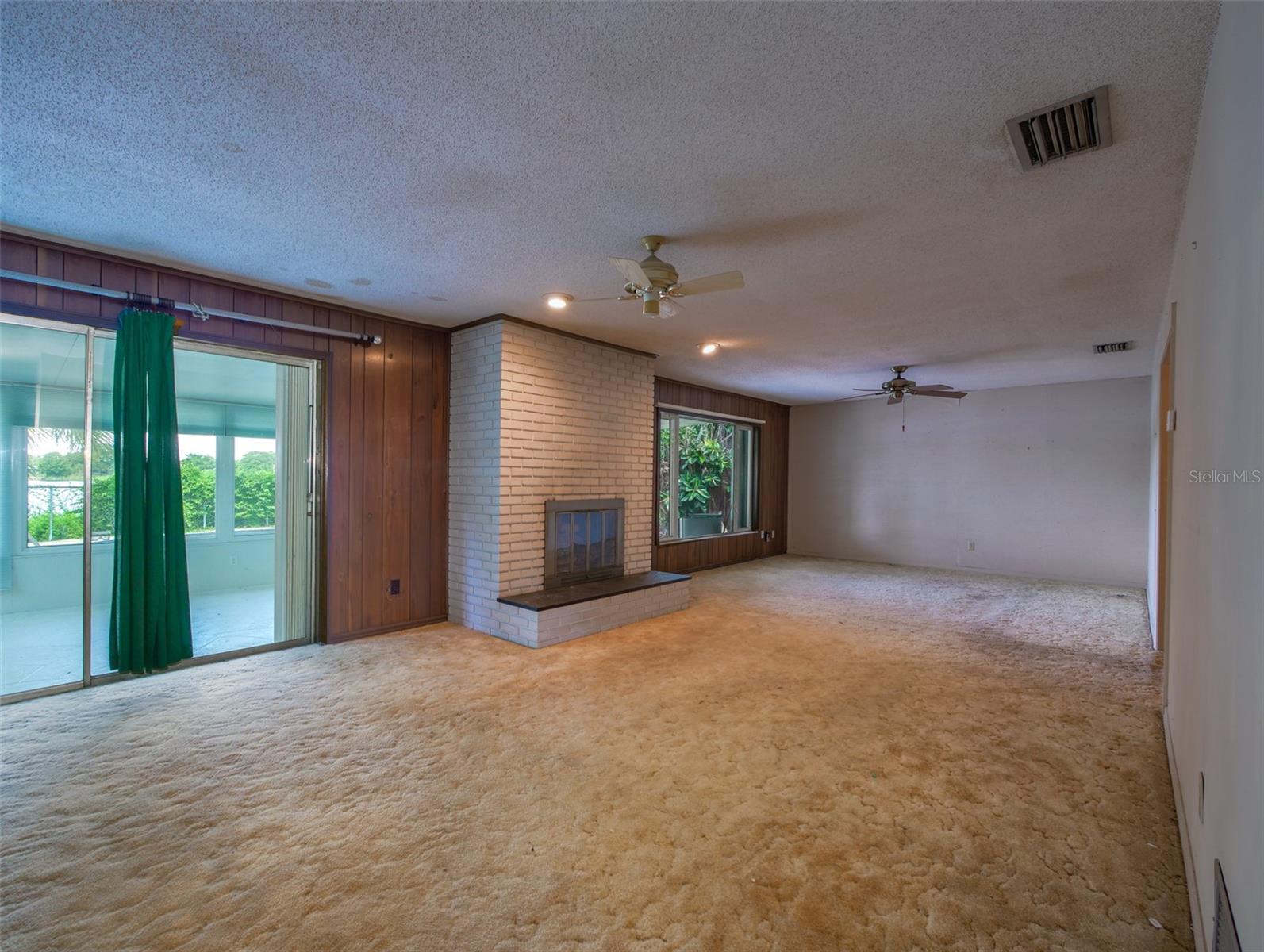 DOVER SHORES EIGHTH ADD - Residential
