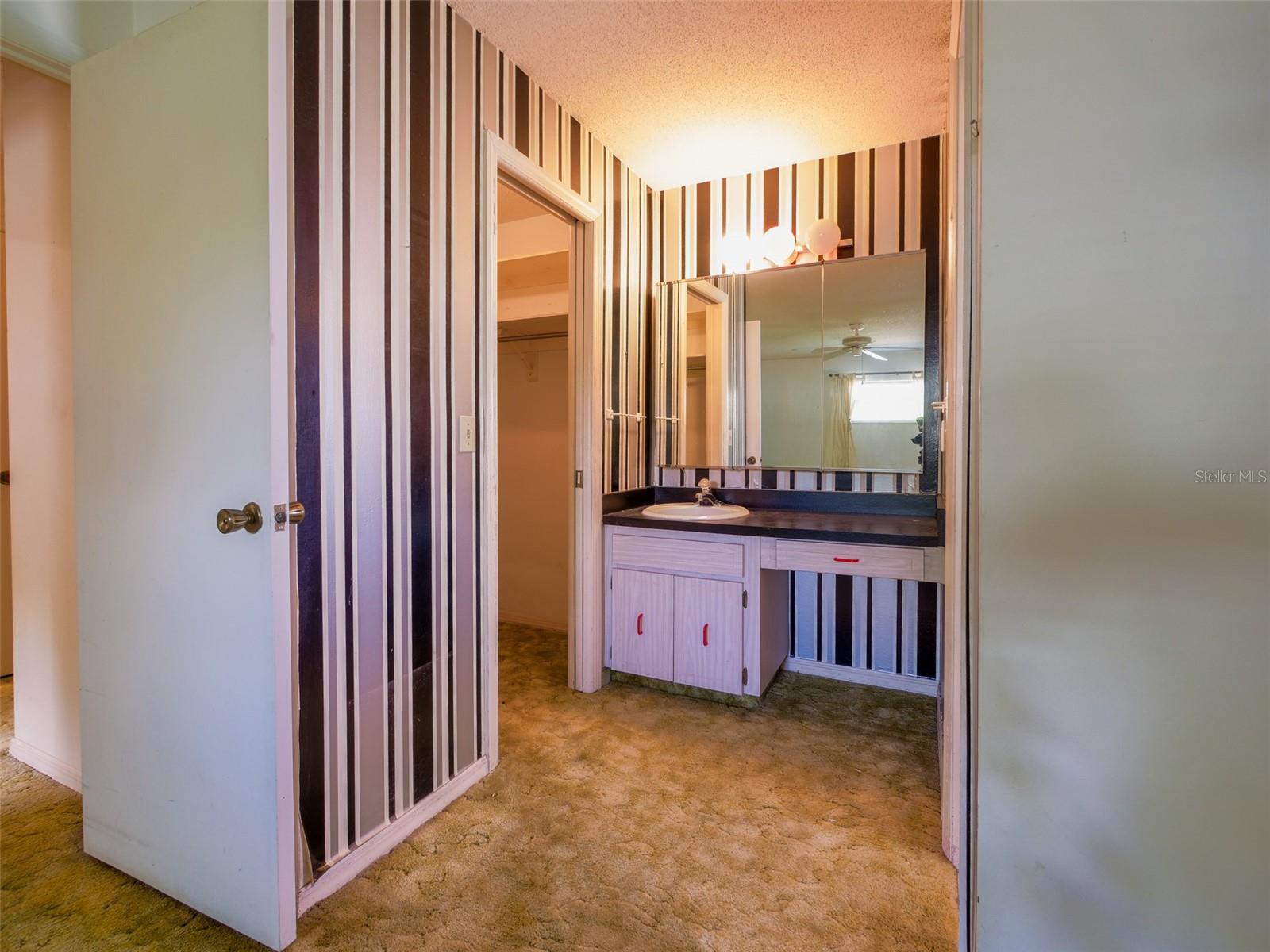 DOVER SHORES EIGHTH ADD - Residential