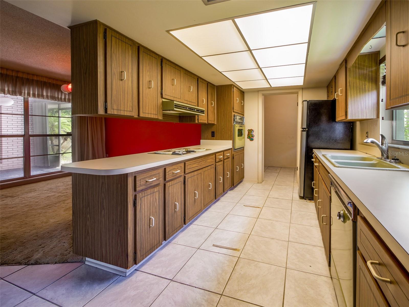 DOVER SHORES EIGHTH ADD - Residential