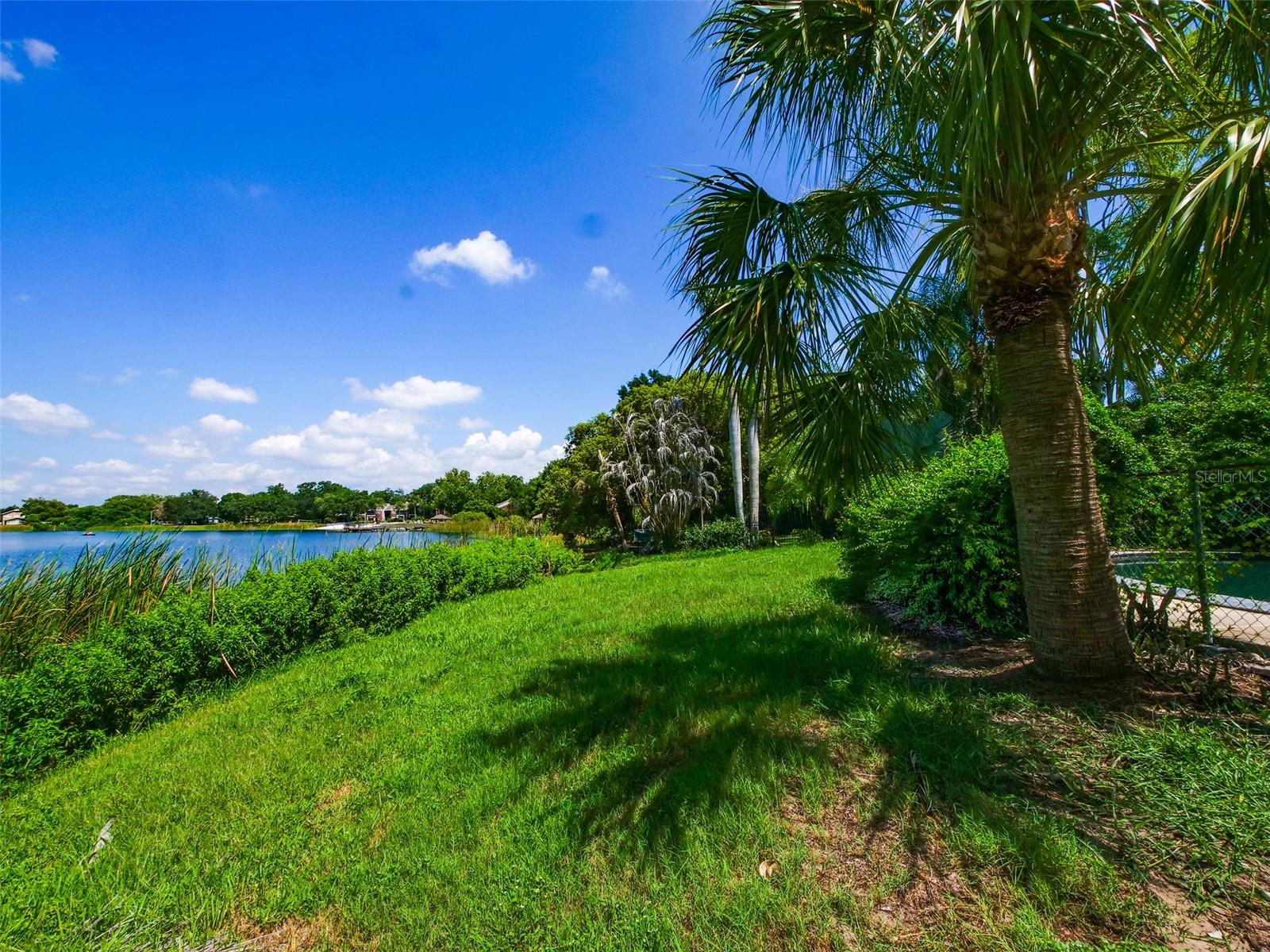 DOVER SHORES EIGHTH ADD - Residential