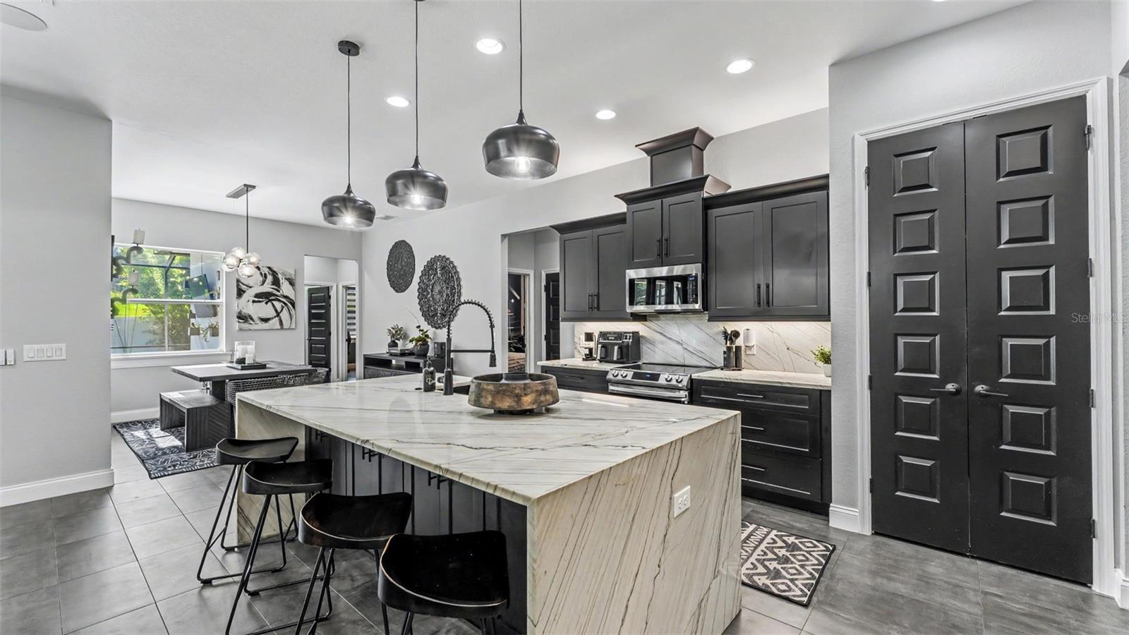 TREYMONT - Residential