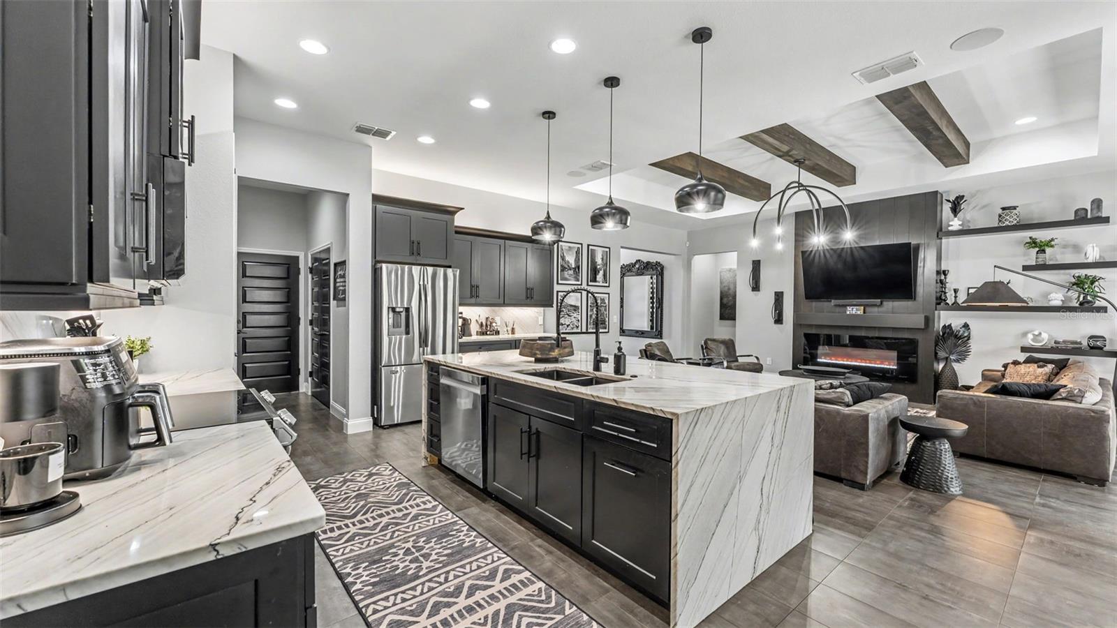 TREYMONT - Residential
