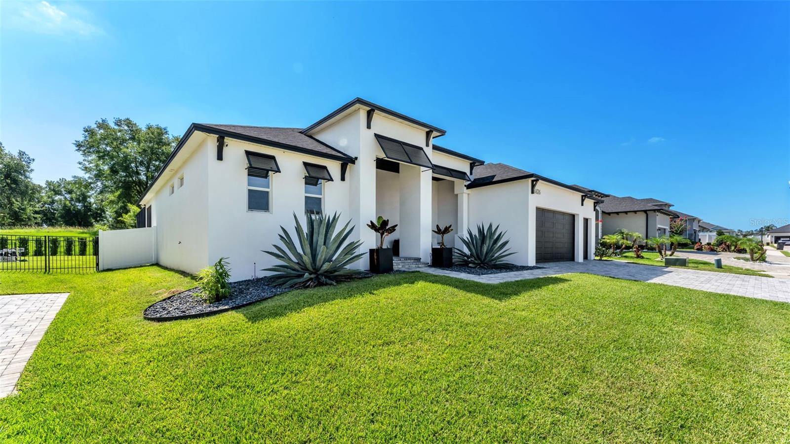 TREYMONT - Residential