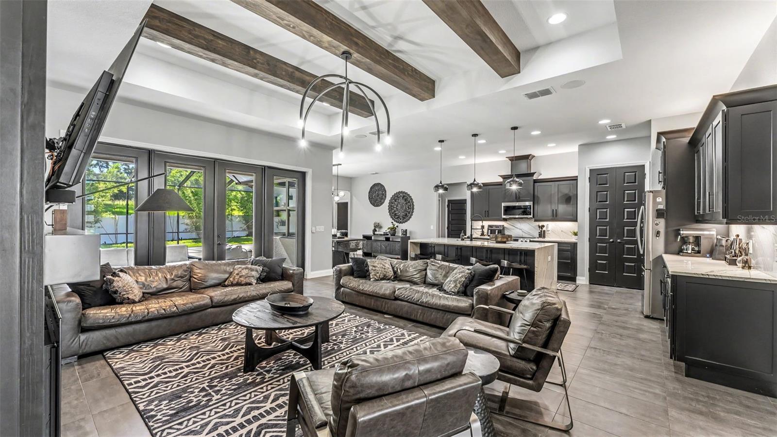 TREYMONT - Residential
