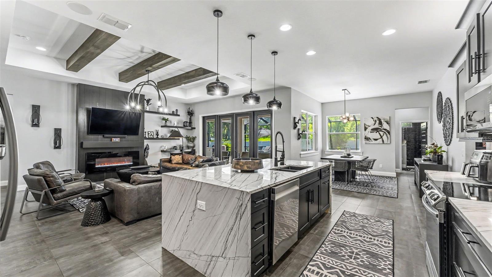 TREYMONT - Residential