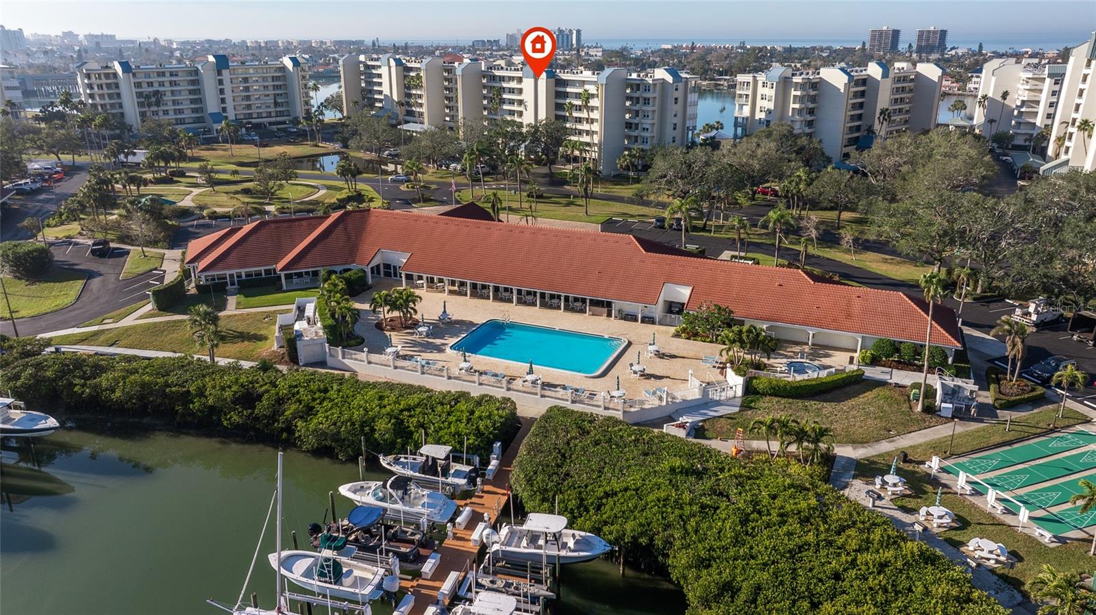 HARBOURSIDE CONDO - Residential