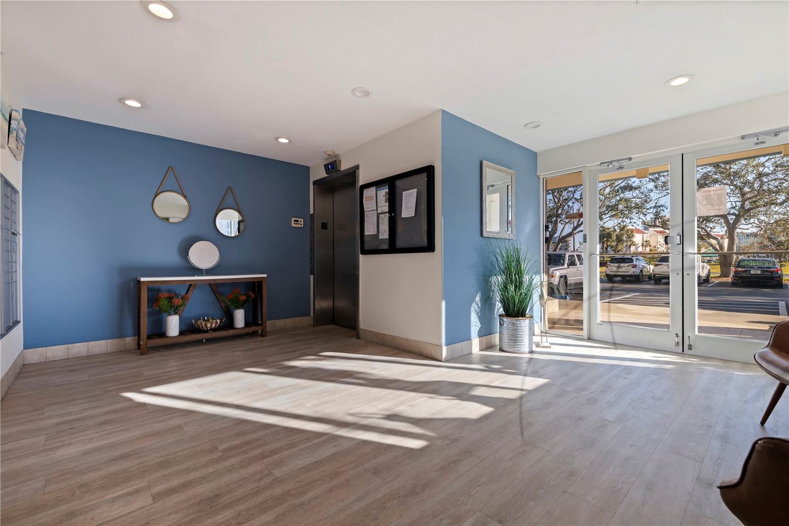 HARBOURSIDE CONDO - Residential