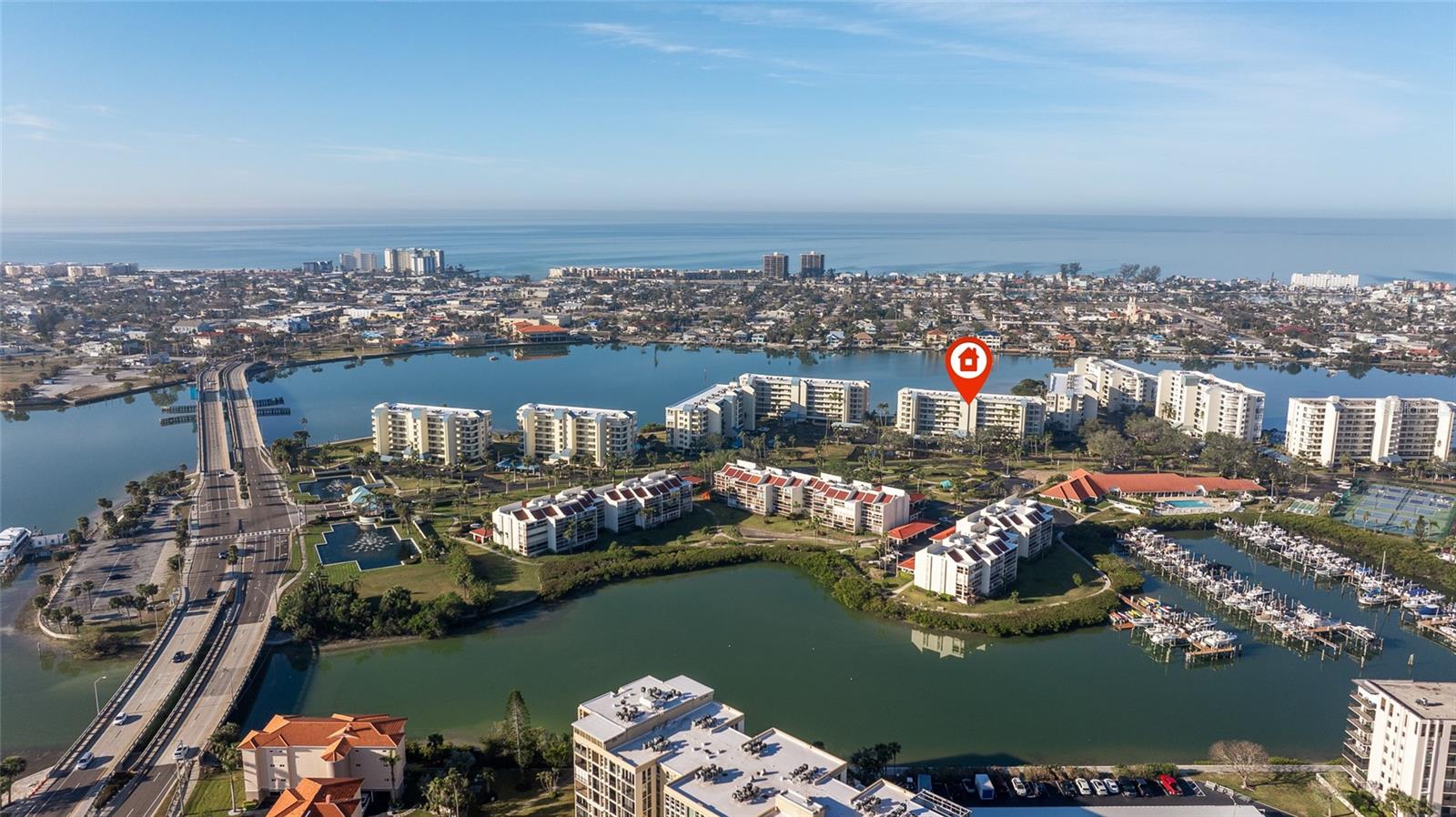 HARBOURSIDE CONDO - Residential